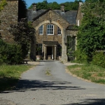 B and b entrance arch