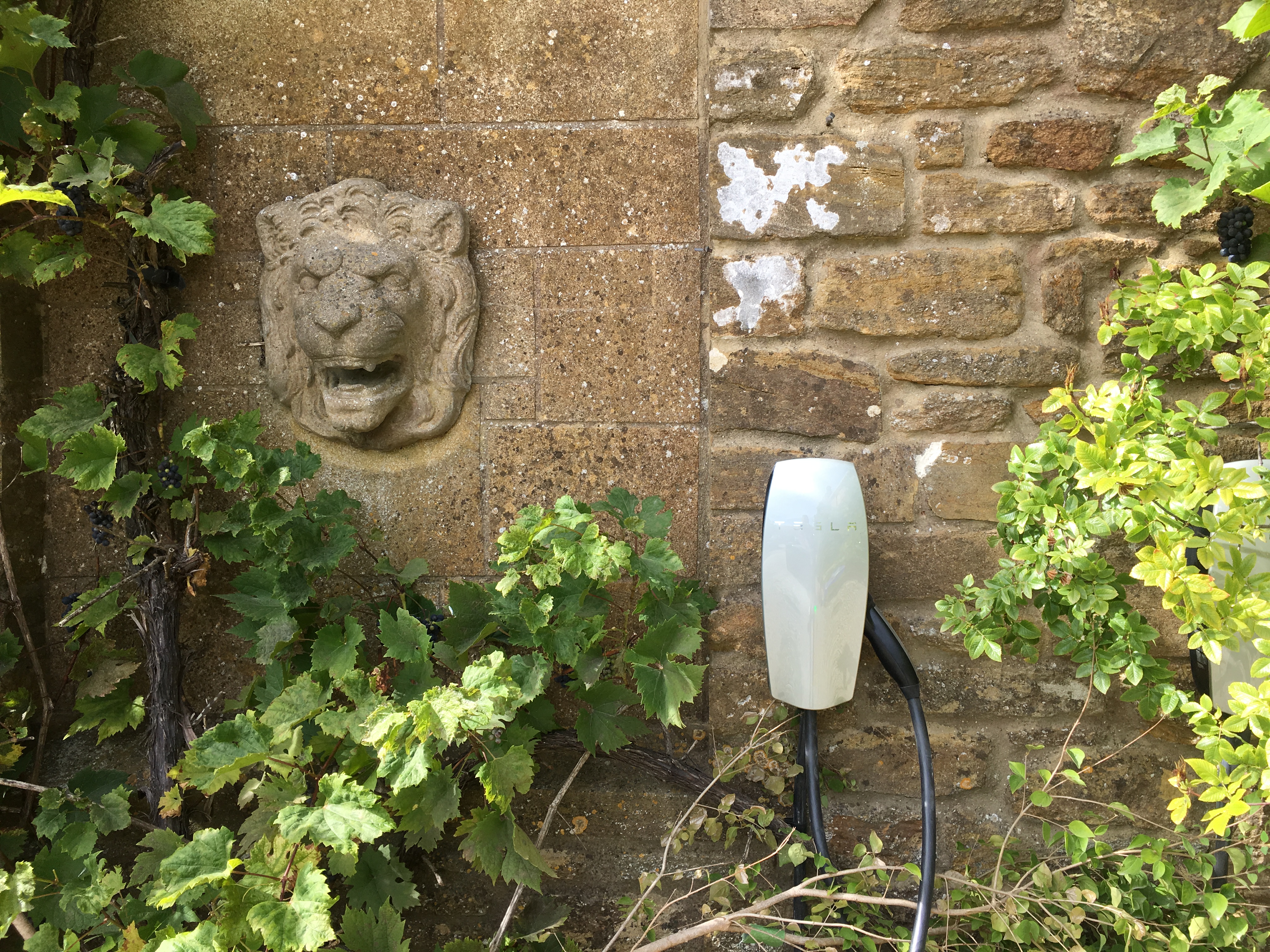 Tesla Destination Electric Car Charger
